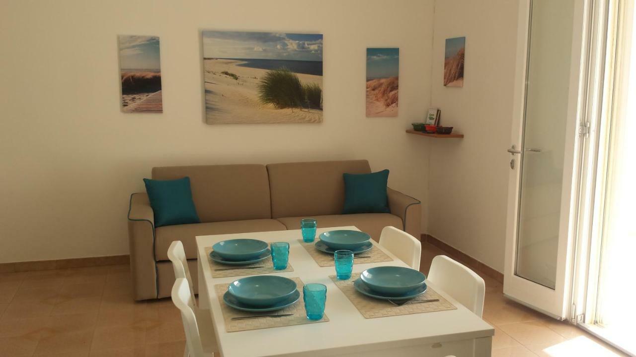 Villetta Acquamarina Torre Lapillo Exterior photo